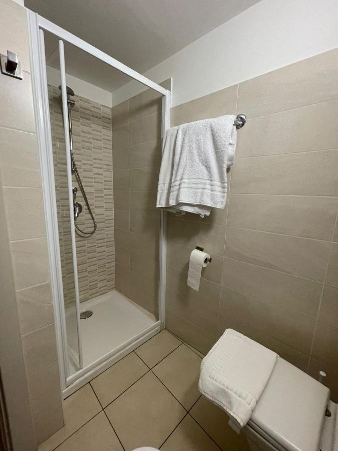 B&B Michelina Castiglione dʼIntelvi Exterior foto