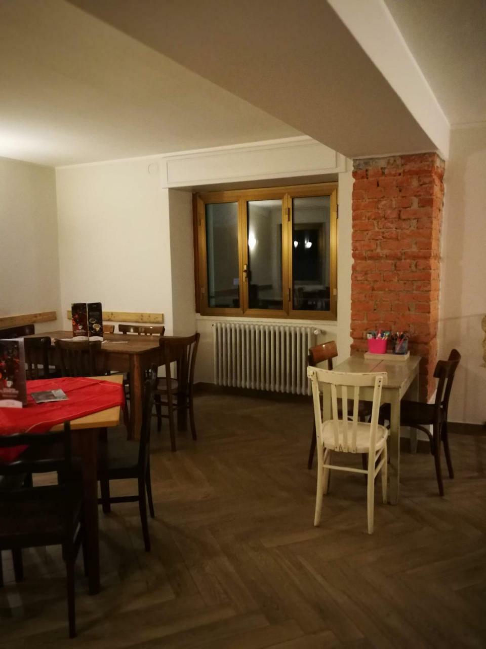 B&B Michelina Castiglione dʼIntelvi Exterior foto
